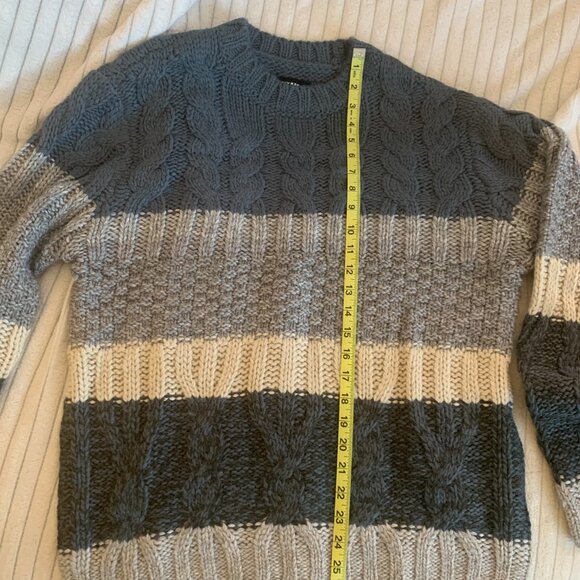 Lucky Brand cable stripe crew neck - Picture 3 of 8